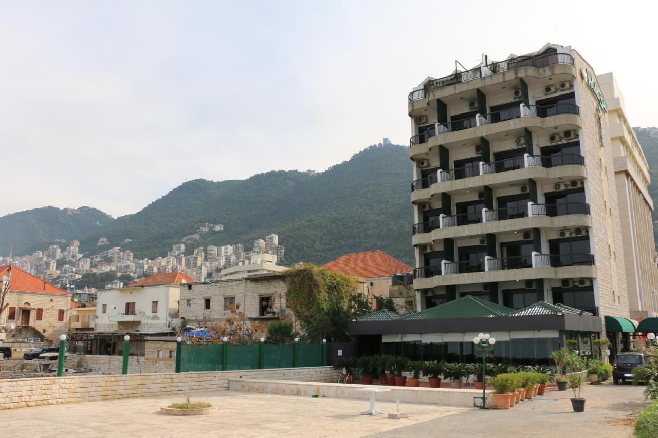 假日套房酒店及海滩度假村 朱尼耶 外观 照片